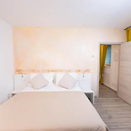 Cityu - Grazioli 27 Centro Con Parcheggio Privato Gratuito 아파트